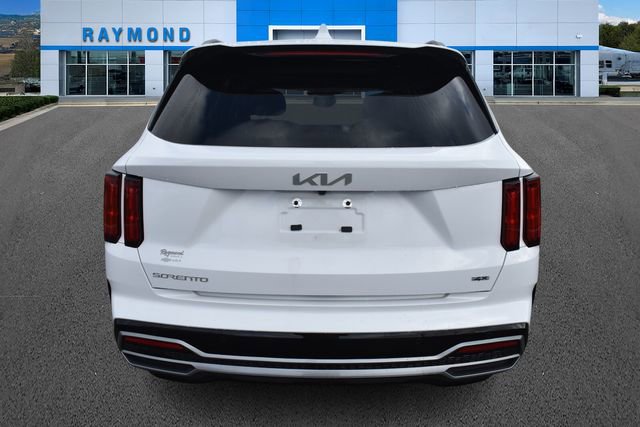 Used 2023 Kia Sorento SX image 4