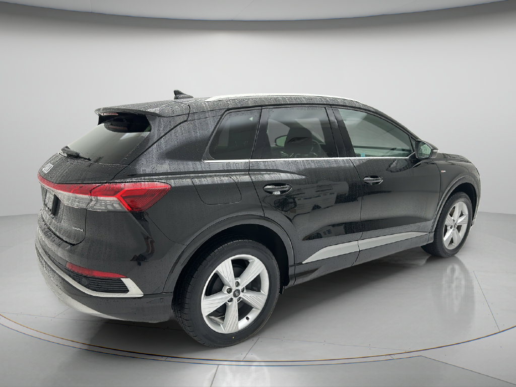 Used 2023 Audi Q4 e-tron Premium Plus w/ Premium Plus AWD/4WD image 5