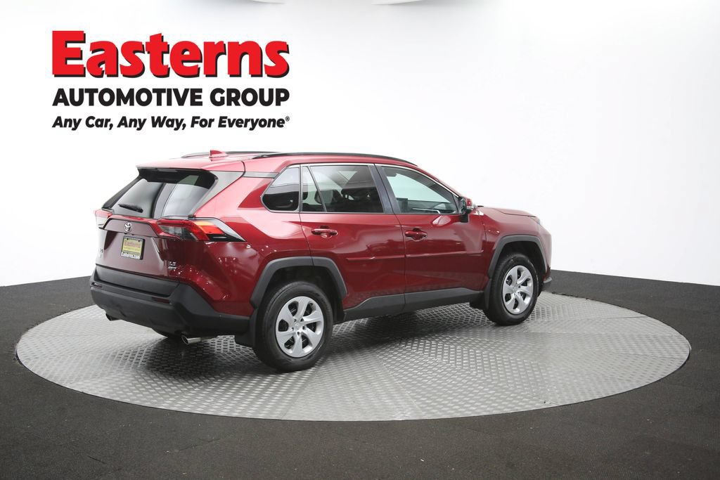 Used 2021 Toyota RAV4 LE AWD/4WD image 43