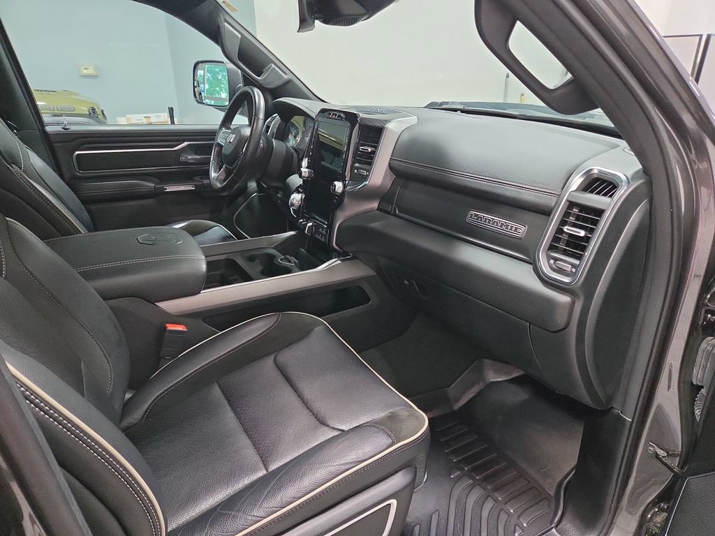 Used 2024 RAM 1500 Laramie AWD/4WD image 22