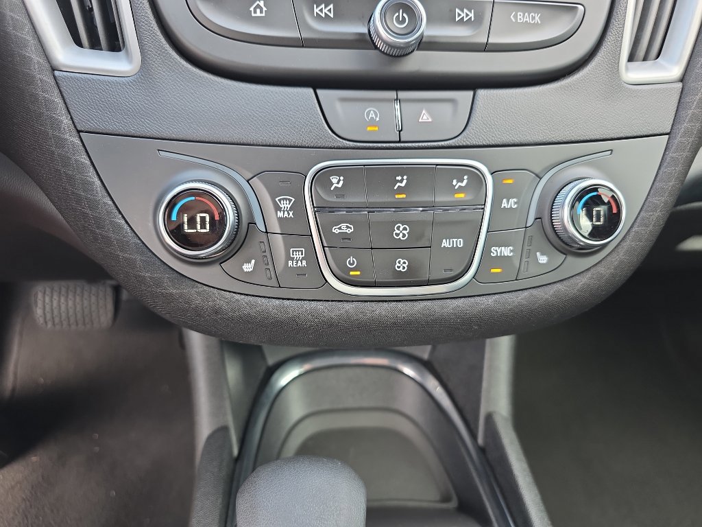 Used 2023 Chevrolet Malibu LT image 23