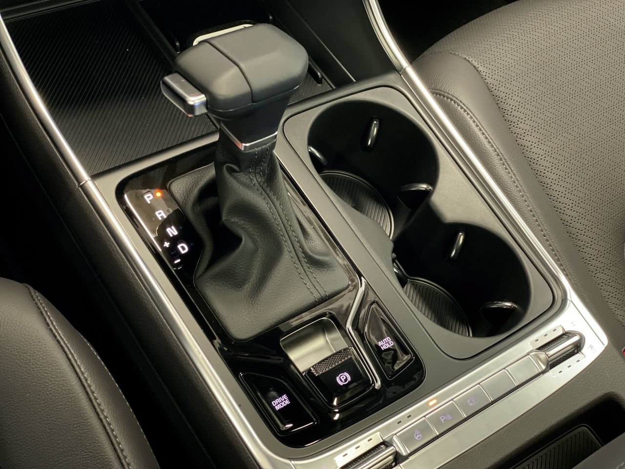 New 2026 Kia Carnival SX Prestige FWD image 25