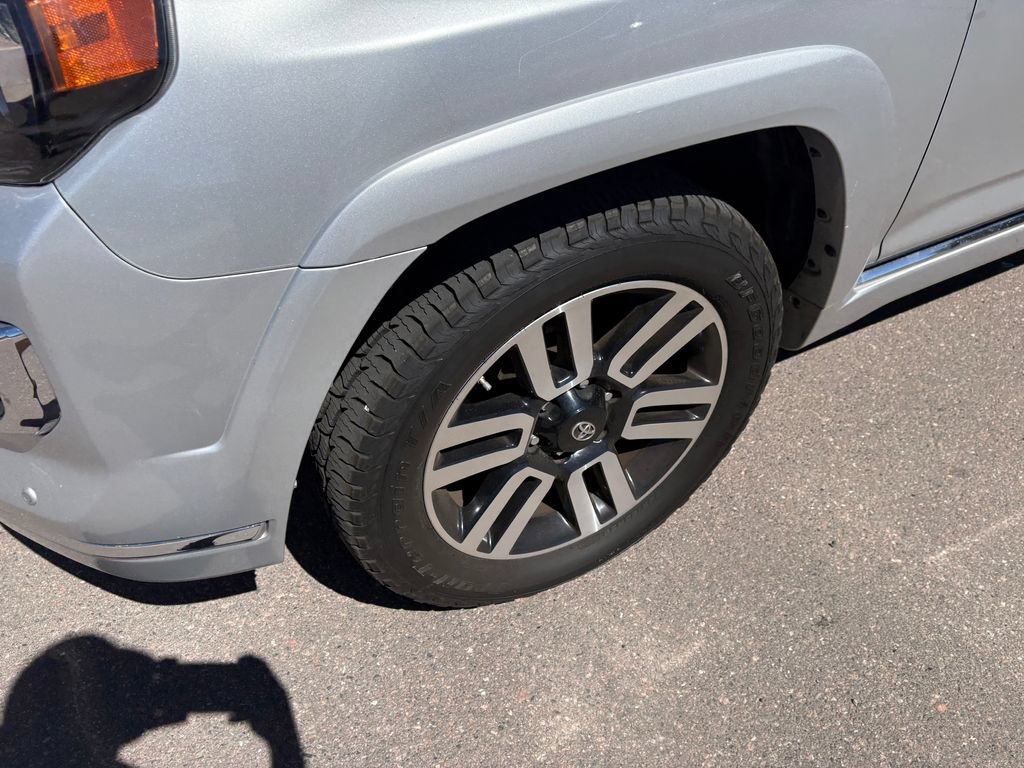 Used 2014 Toyota 4Runner Limited AWD/4WD image 10