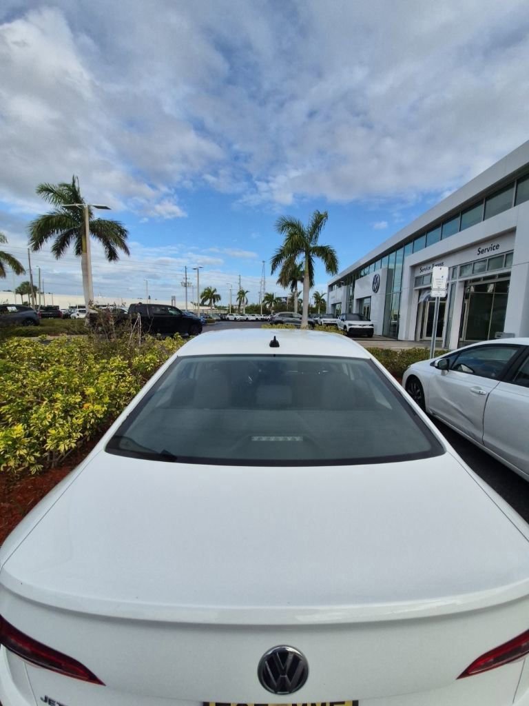 Used 2020 Volkswagen Jetta S w/ Driver Assistance Package image 8