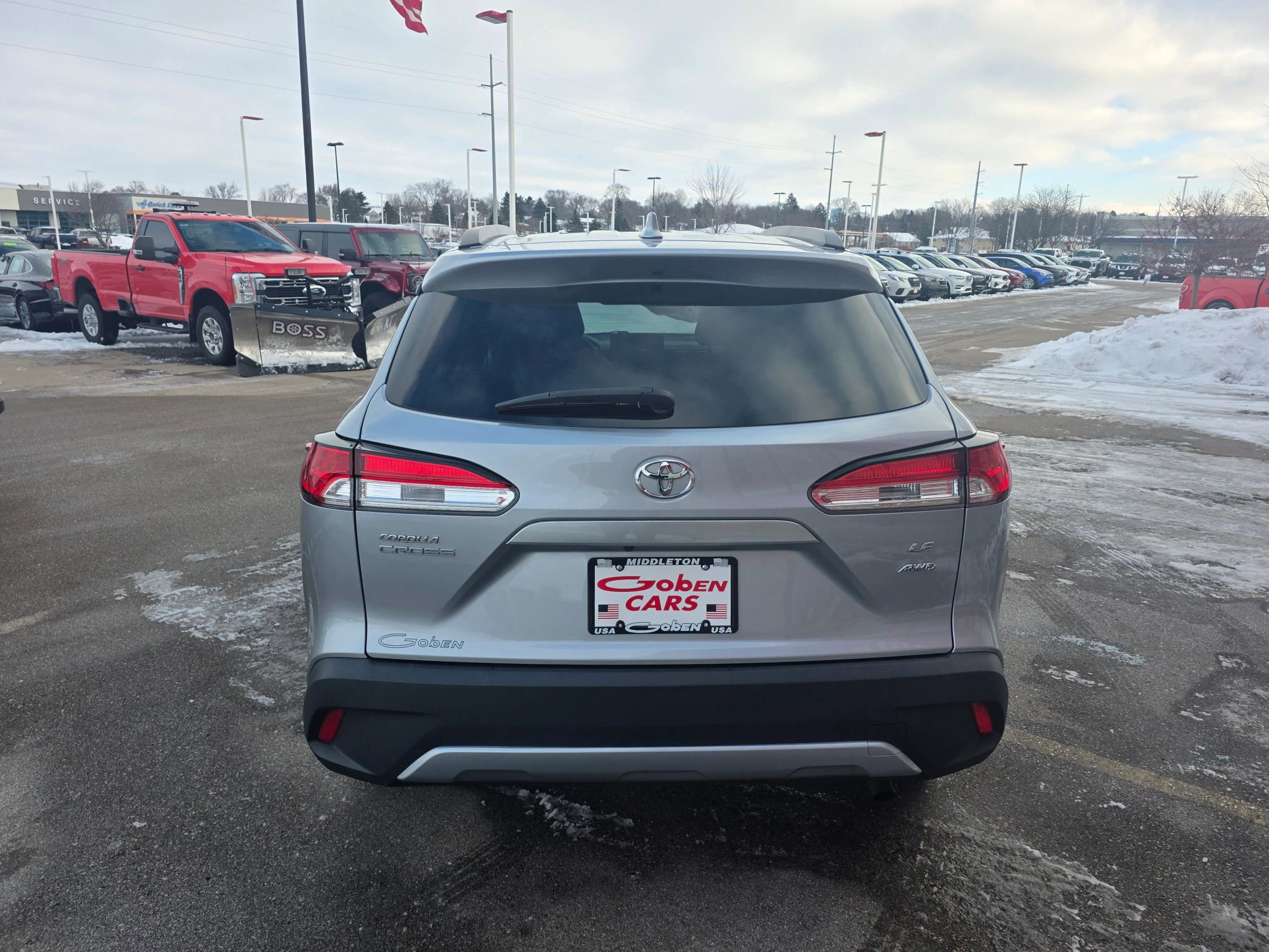 Used 2022 Toyota Corolla Cross LE image 4