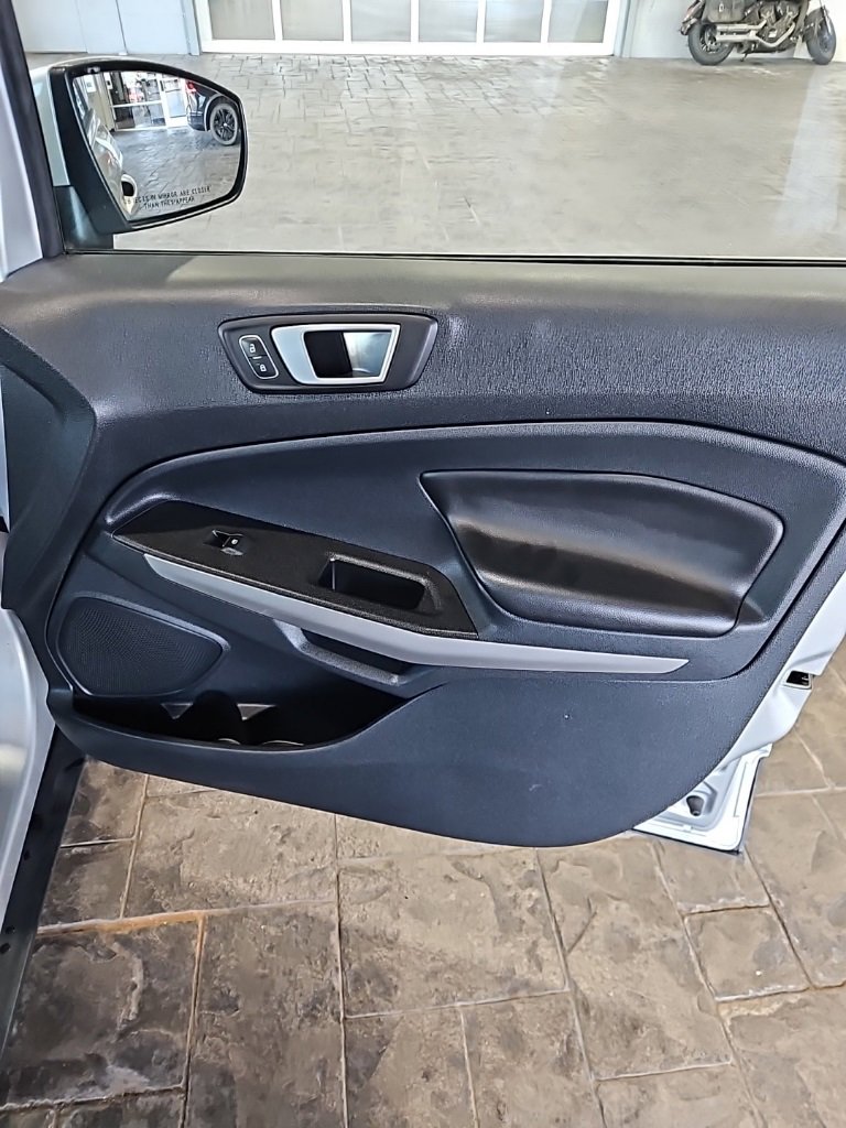 Used 2021 Ford EcoSport Titanium image 10