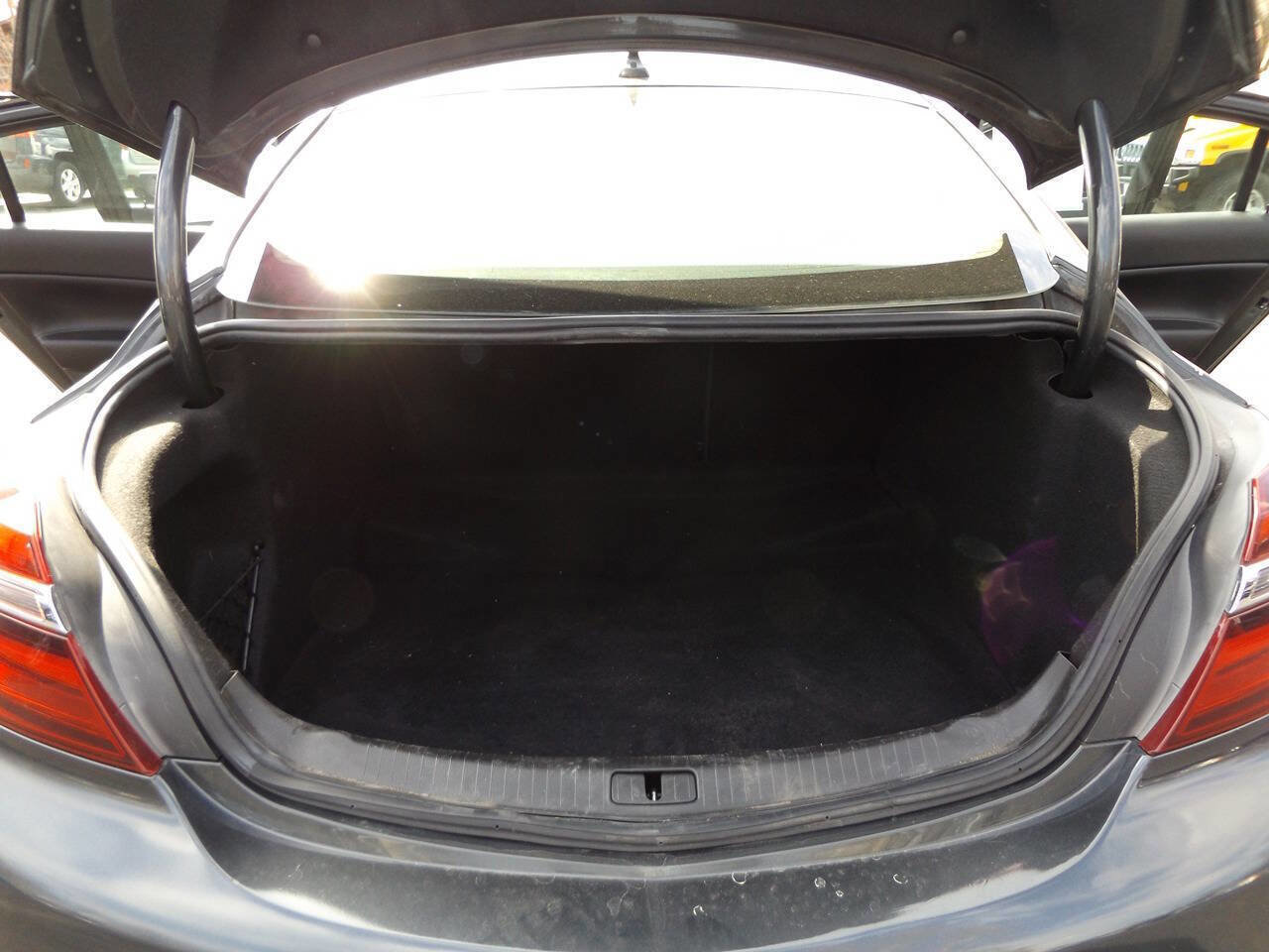Used 2014 Buick Regal FWD image 30