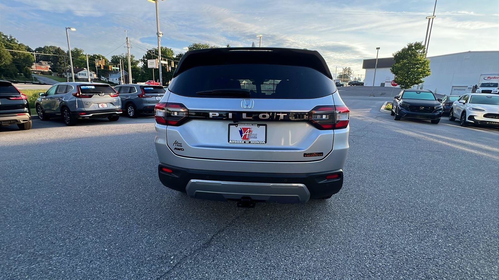New 2026 Honda Pilot TrailSport image 5