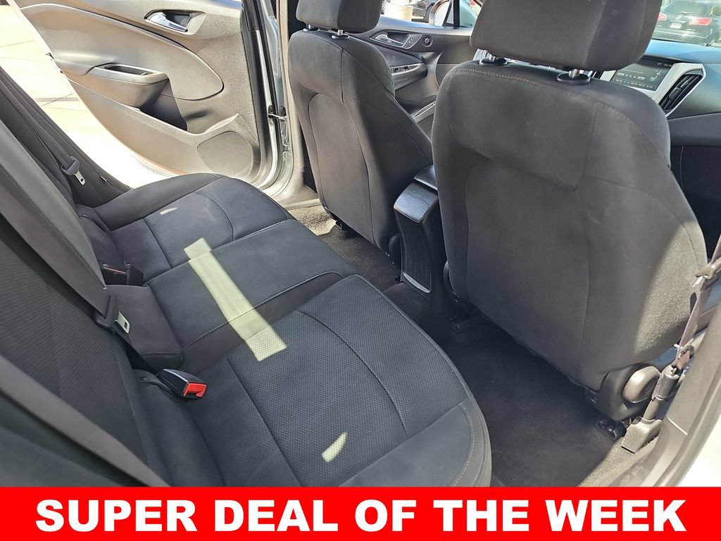 Used 2017 Chevrolet Cruze LS FWD image 11
