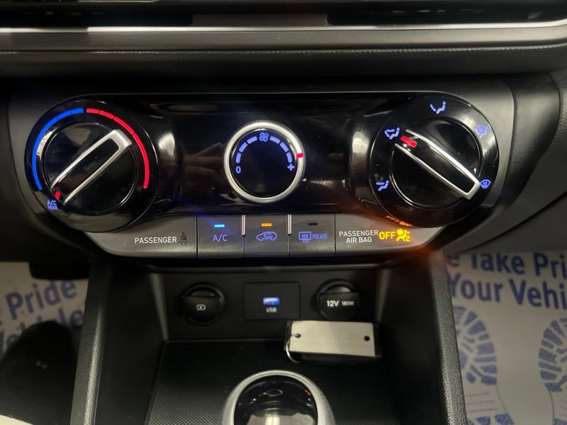 Used 2023 Hyundai Kona SE AWD/4WD image 26