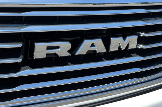 Used 2022 RAM 1500 Limited w/ Body Color Bumper Group AWD/4WD image 39