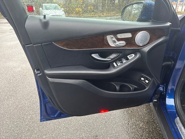 Used 2019 Mercedes-Benz GLC 350e 4MATIC image 16