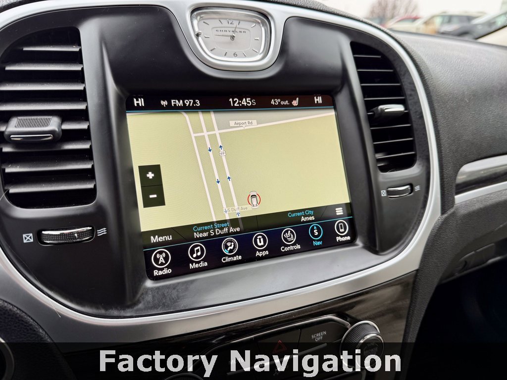 Used 2017 Chrysler 300 Limited w/ Value Package image 25