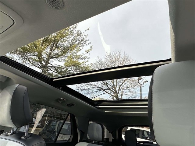 Used 2021 Ford Explorer XLT w/ Equipment Group 202A image 24