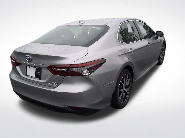 Used 2023 Toyota Camry XLE w/ Cold Weather Package FWD image 11