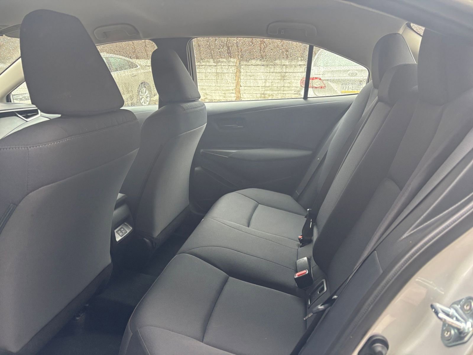 Used 2025 Toyota Corolla LE image 36