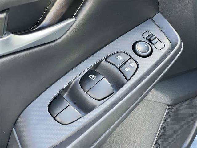 Used 2025 Nissan Sentra SV FWD image 19