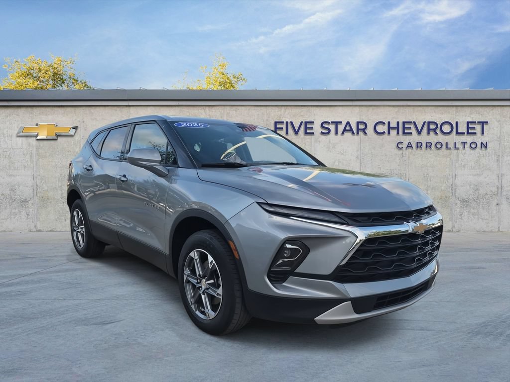 Used 2025 Chevrolet Blazer LT FWD video 1