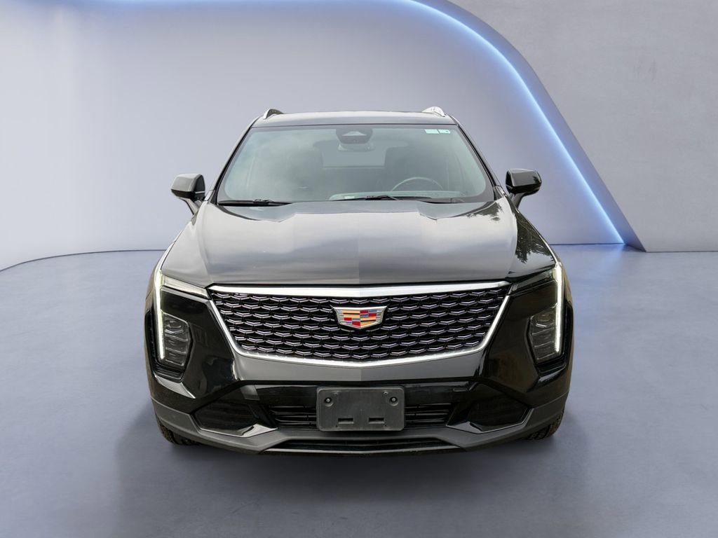 Used 2024 Cadillac XT4 Premium Luxury image 8