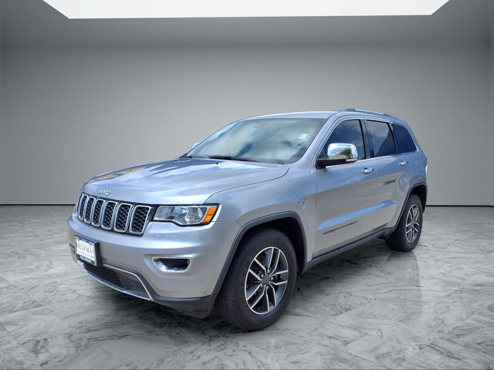 Used 2019 Jeep Grand Cherokee Limited RWD image 3