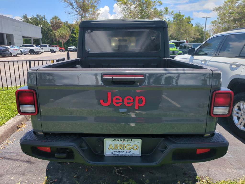 Used 2020 Jeep Gladiator Sport w/ Quick Order Package 24S AWD/4WD image 7