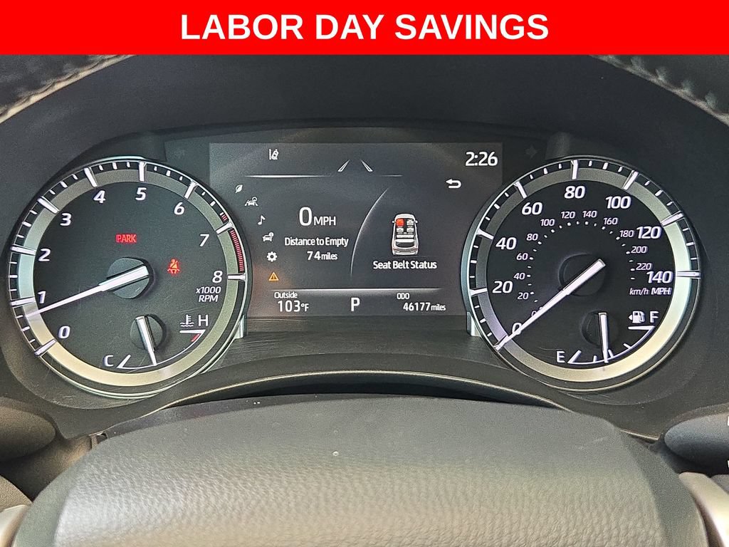 Used 2022 Toyota Highlander XLE FWD image 24
