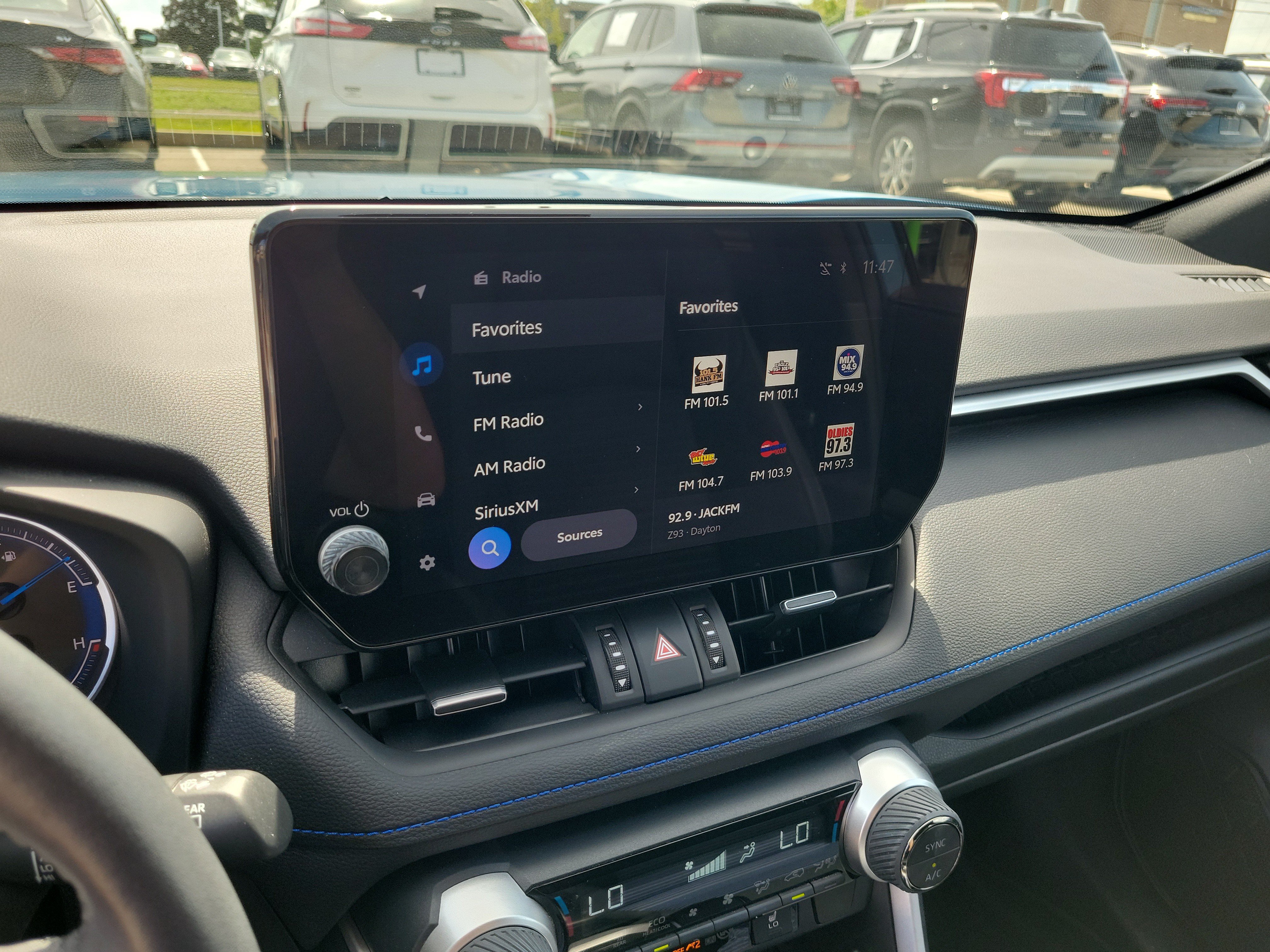 Used 2024 Toyota RAV4 XSE w/ Weather Package AWD/4WD image 25