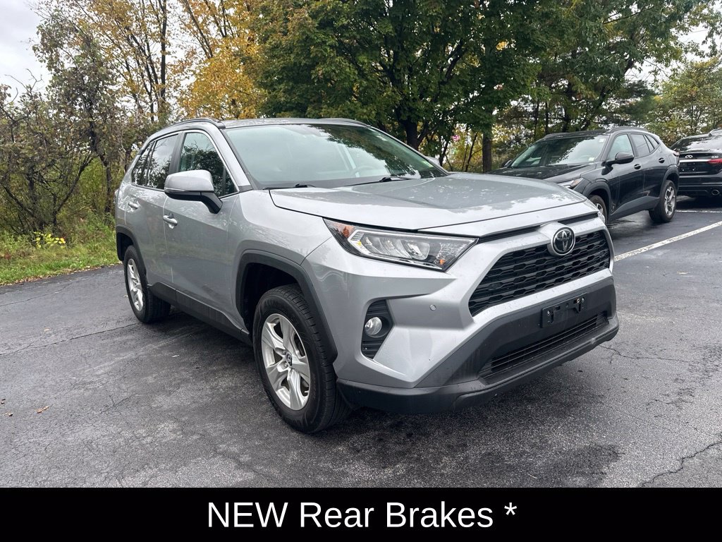Used 2019 Toyota RAV4 XLE w/ Convenience Package AWD/4WD image 3