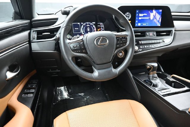 Used 2023 Lexus ES 350 w/ Accessory Package (Z1) FWD image 13