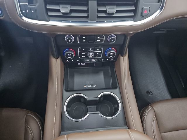 Used 2023 Chevrolet Suburban High Country image 30