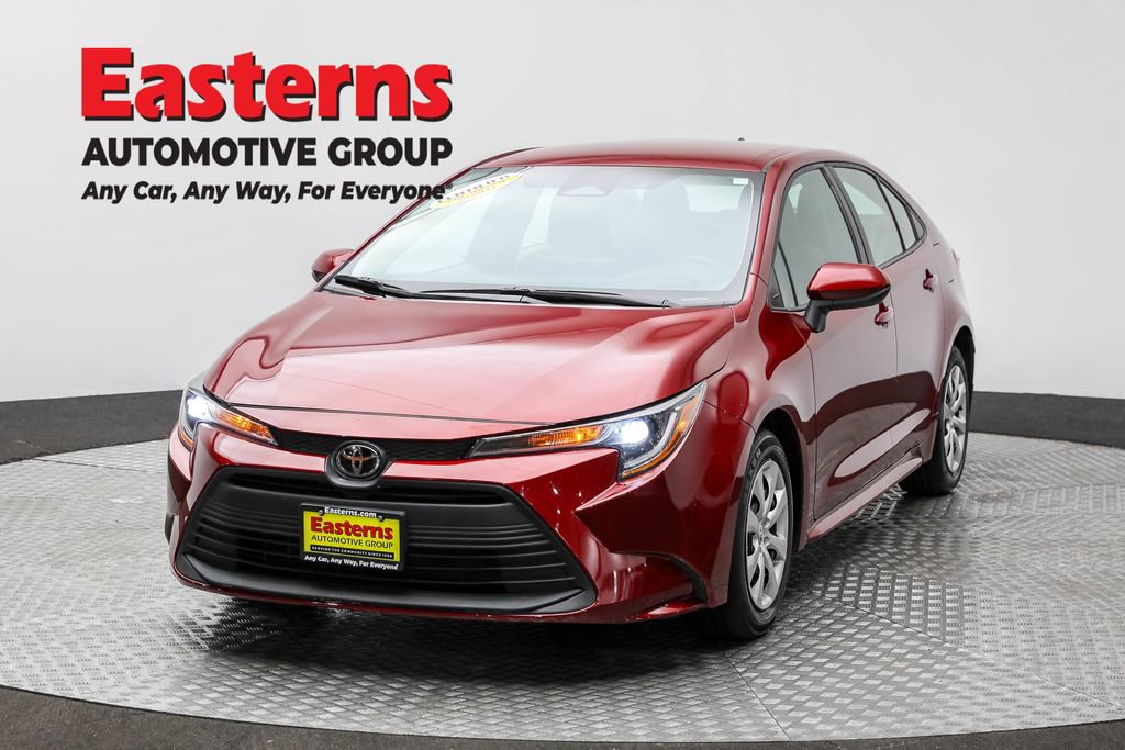 Used 2024 Toyota Corolla LE image 1