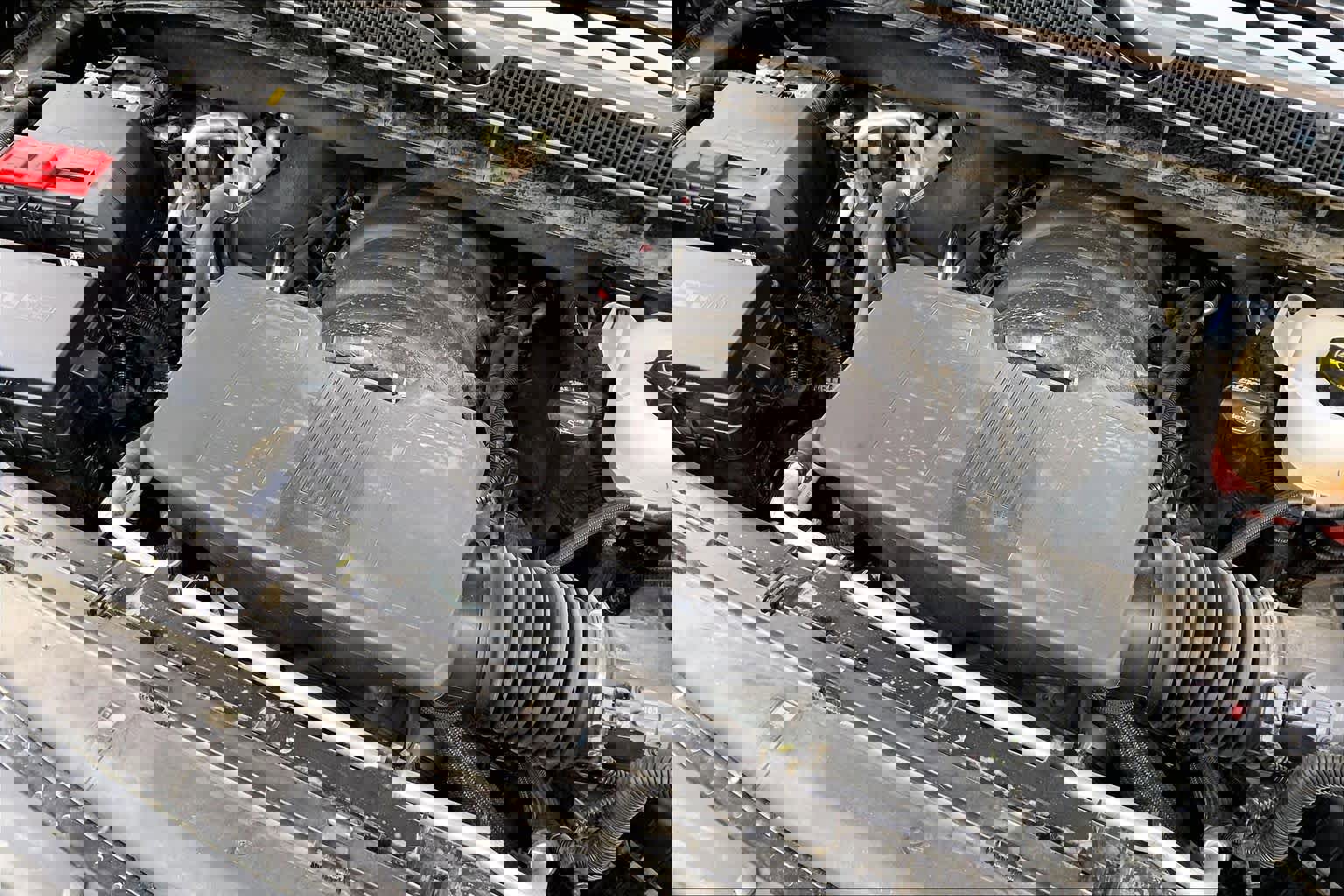 Used 2025 Chevrolet Suburban Z71 AWD/4WD image 34