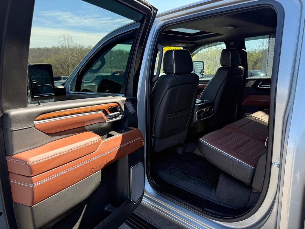 Used 2025 GMC Sierra 2500 Denali Ultimate image 22