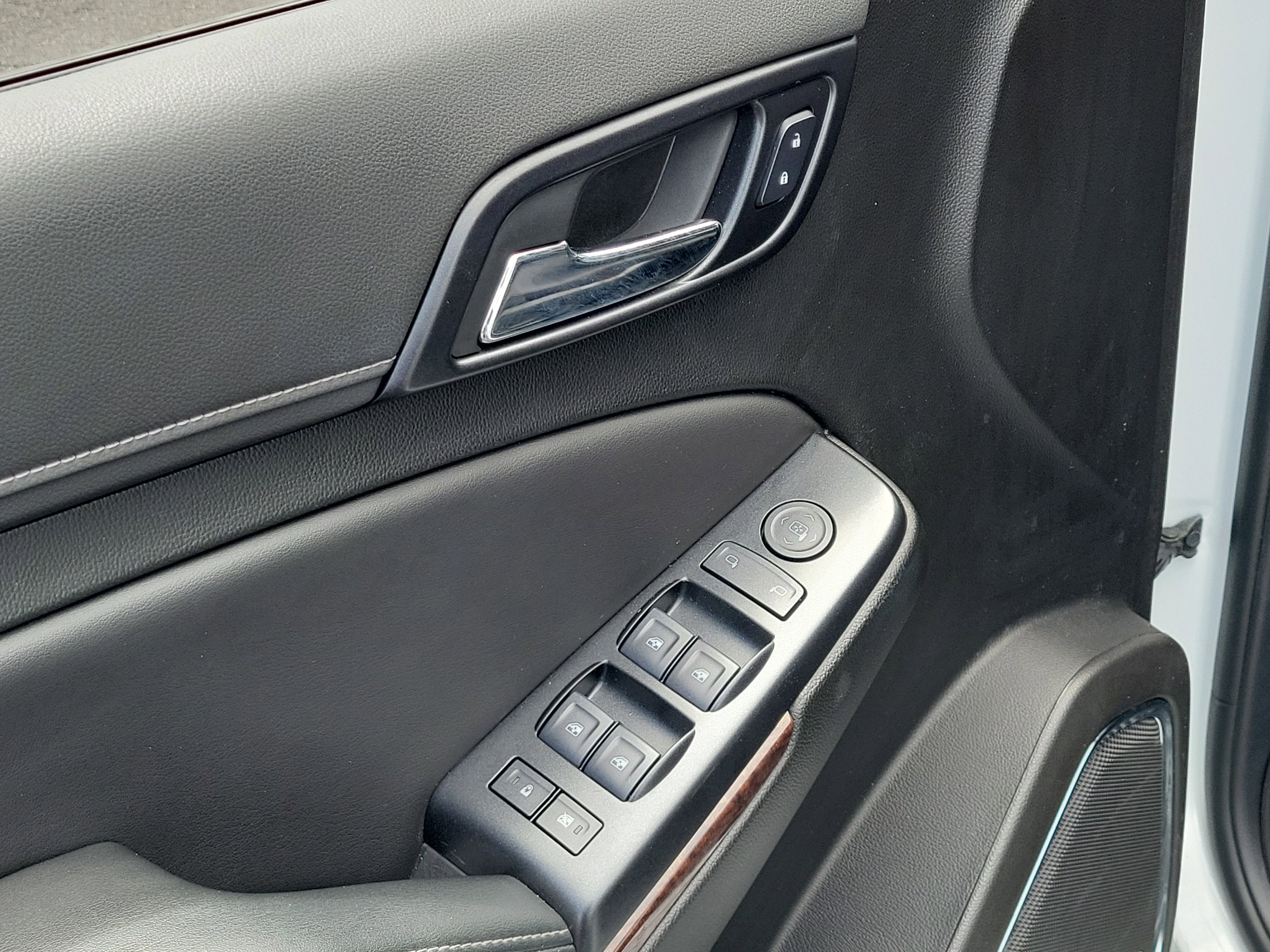 Used 2019 GMC Yukon SLE w/ Convenience Package RWD image 21