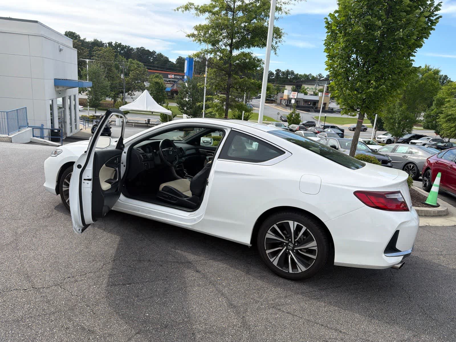 Used 2016 Honda Accord EX-L image 18