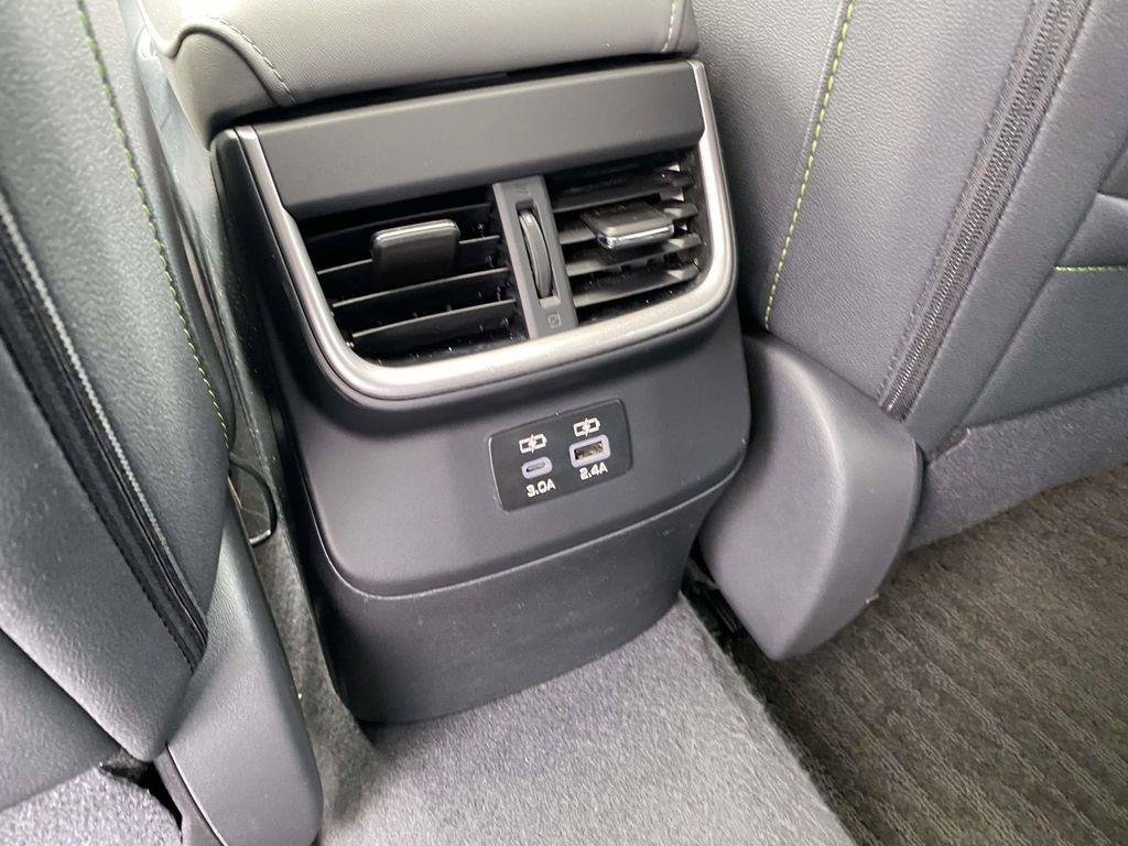 Used 2025 Subaru Outback Onyx Edition AWD/4WD image 9