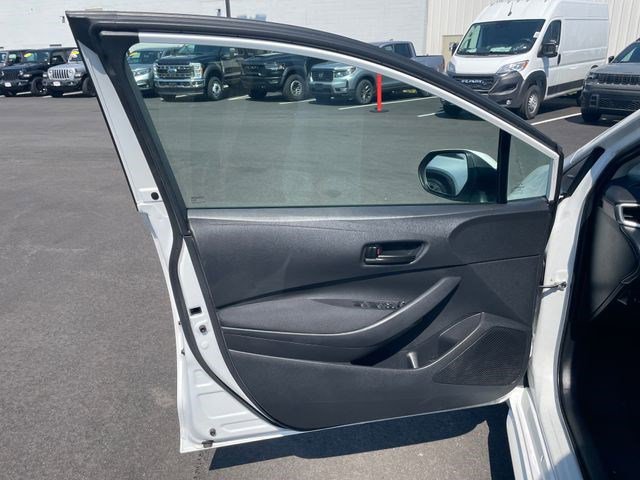 Used 2024 Toyota Corolla LE FWD image 30