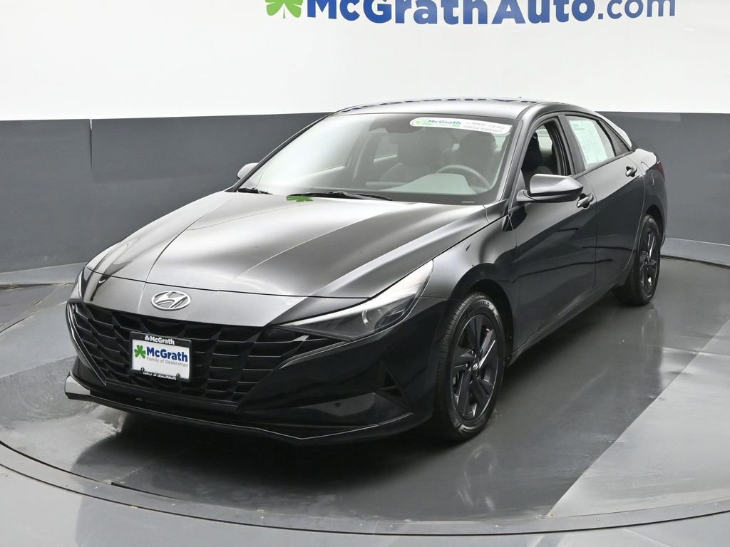 Certified 2023 Hyundai Elantra SEL FWD image 16