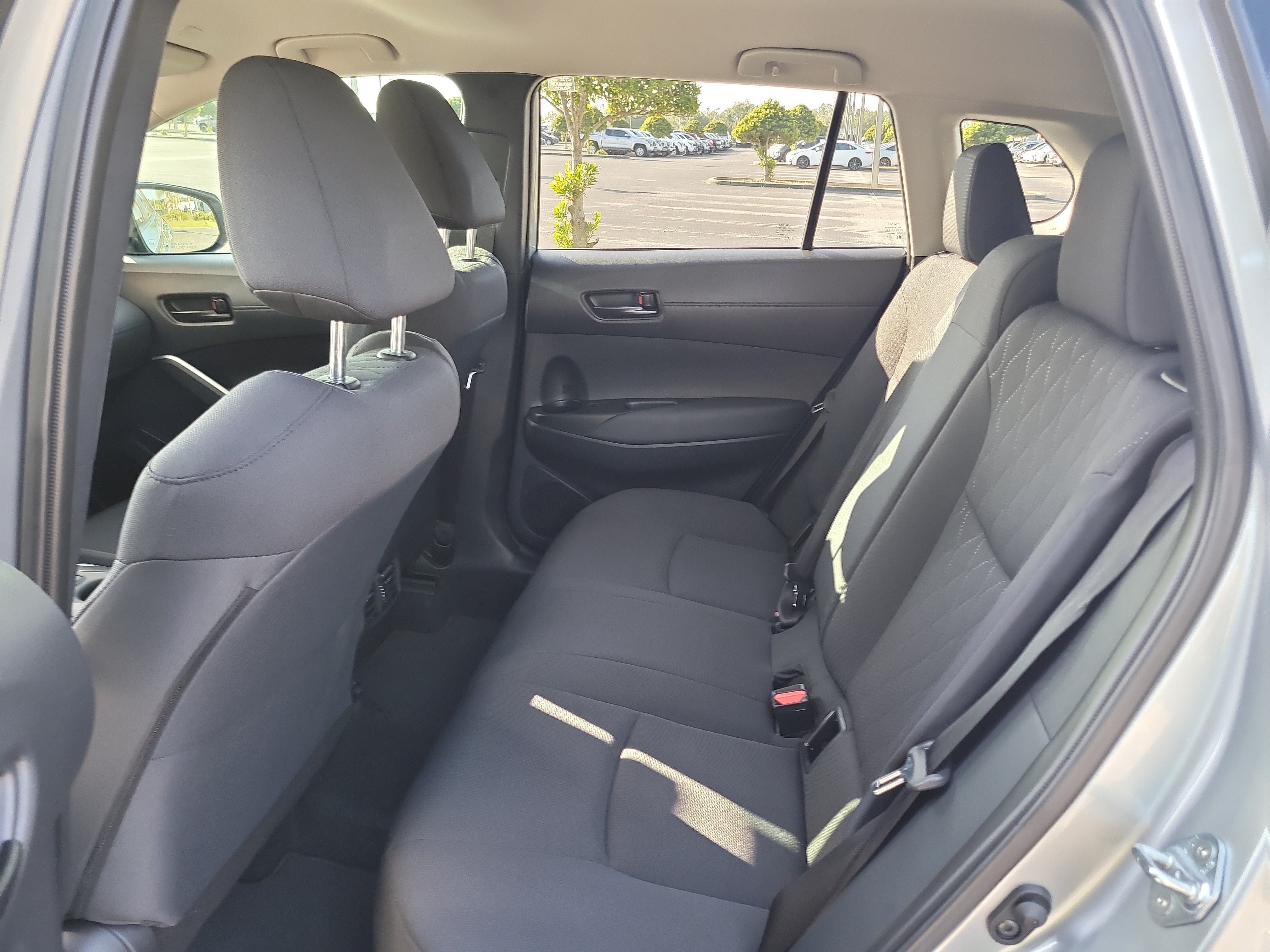 Certified 2025 Toyota Corolla Cross LE FWD image 14