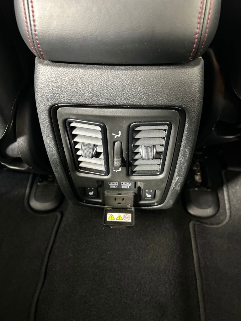 Used 2024 Dodge Durango GT image 18