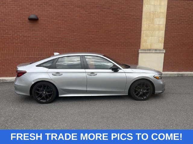 Used 2025 Honda Civic Sport image 1