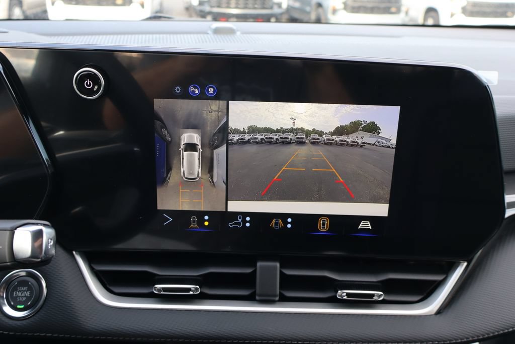 New 2027 Chevrolet Equinox LT w/ Convenience Package II FWD image 12