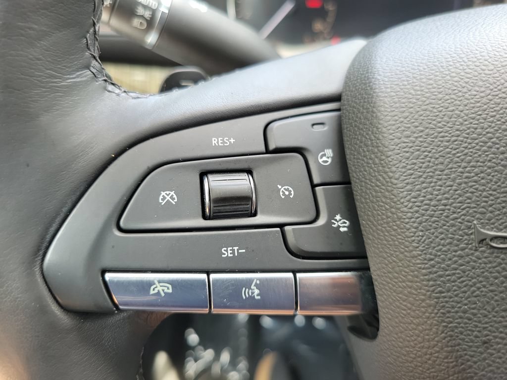 Used 2021 Cadillac XT4 Premium Luxury FWD image 20