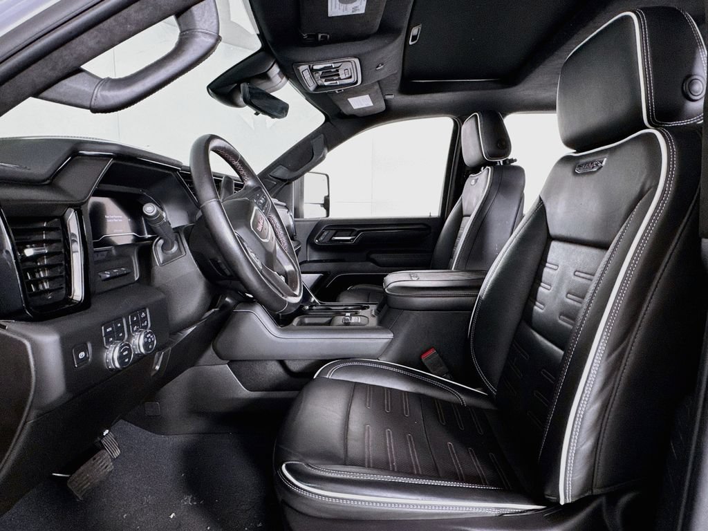 Used 2025 GMC Sierra 2500 AT4X AWD/4WD image 11