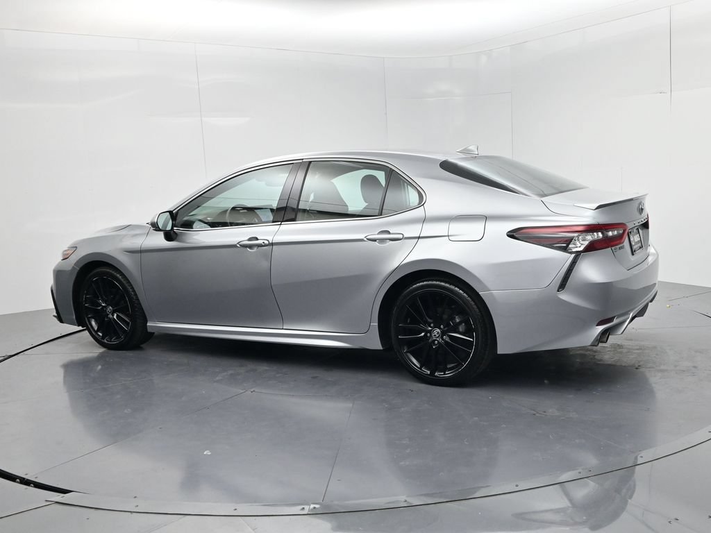 Used 2024 Toyota Camry XSE FWD image 5