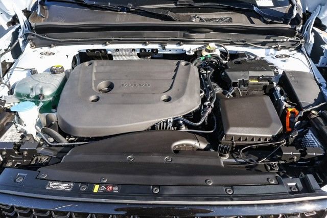 New 2026 Volvo XC40 B5 Plus w/ Protection Package Premier image 24