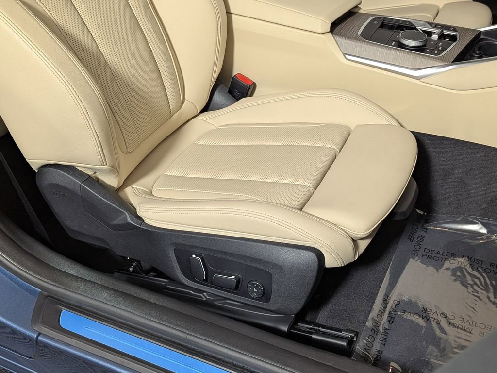 Used 2025 BMW 430i xDrive Coupe w/ Convenience Package image 25