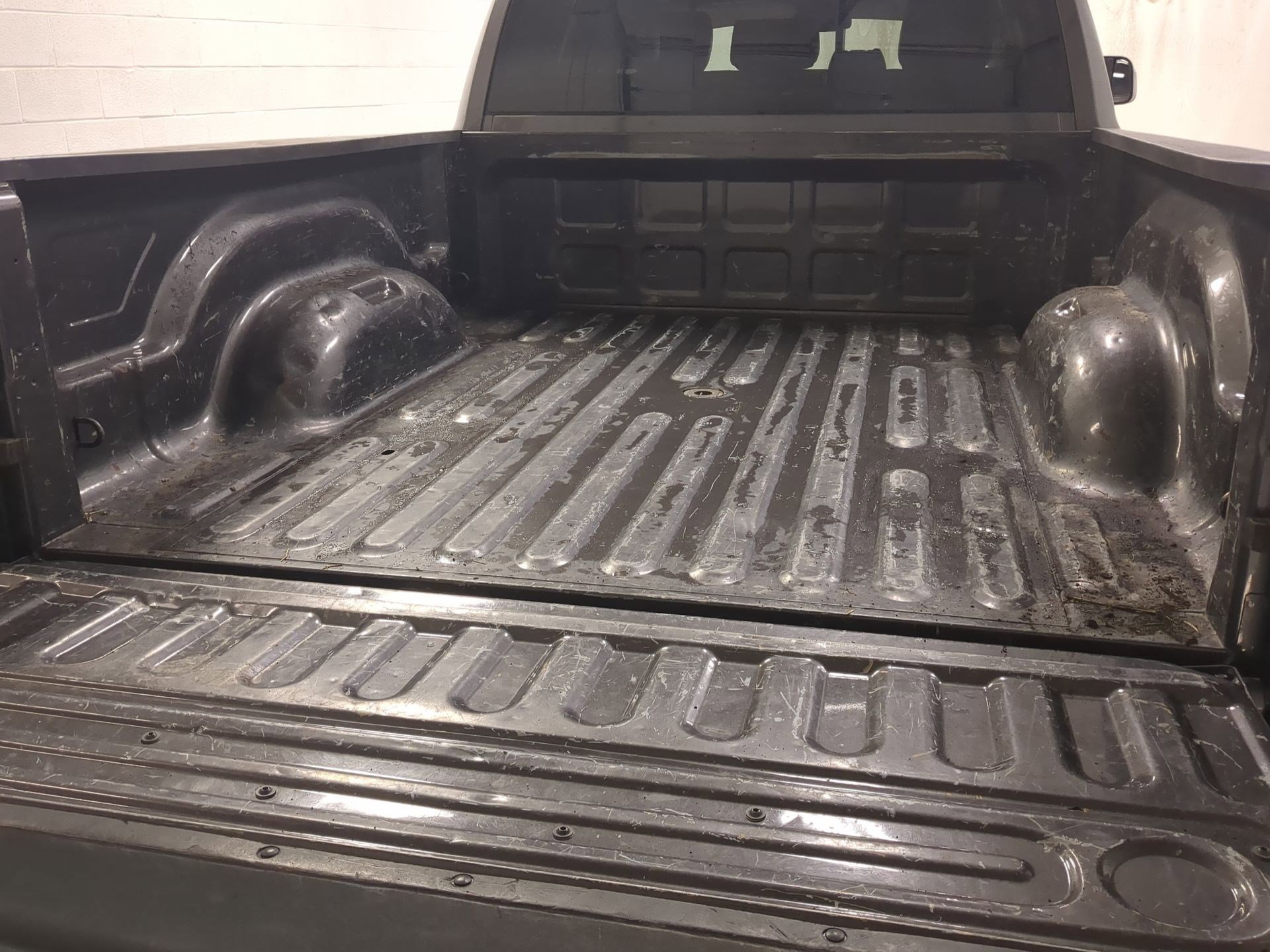 Used 2018 RAM 3500 Laramie w/ Sport Appearance Group image 21