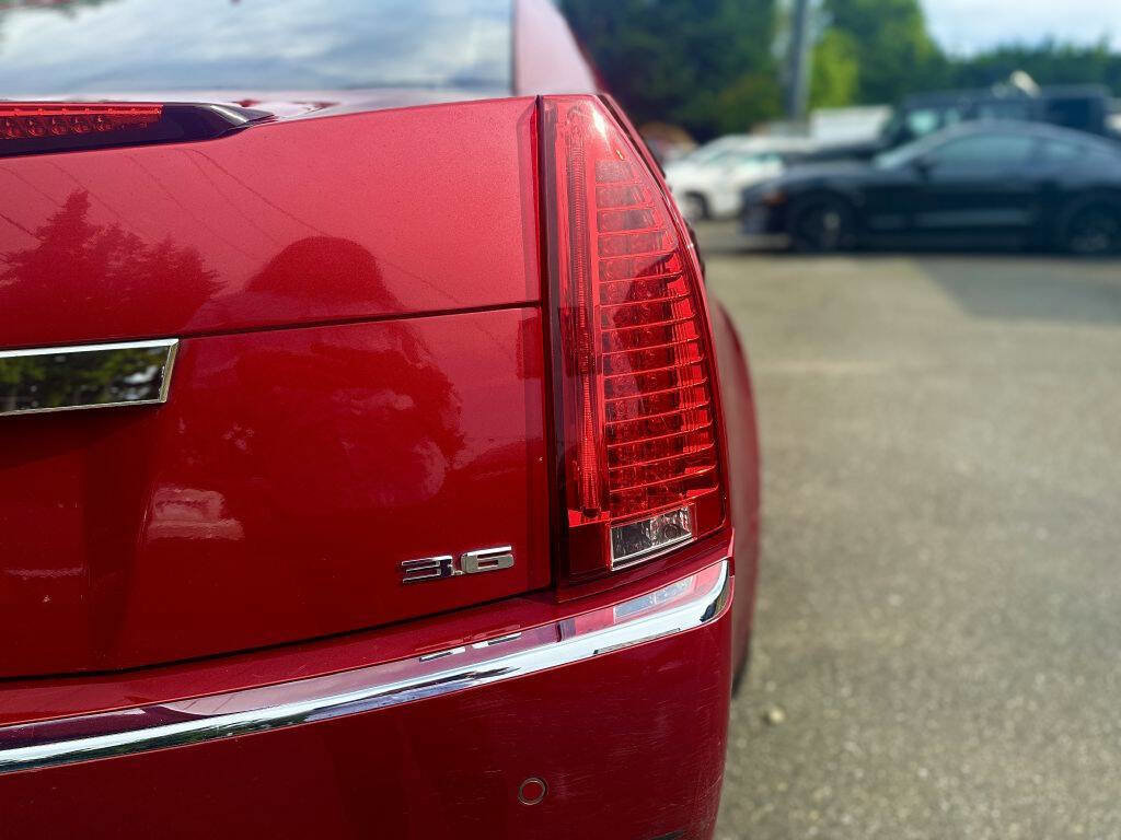 Used 2010 Cadillac CTS Premium image 35