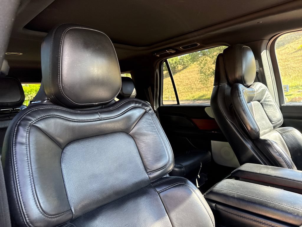 Certified 2021 Lincoln Navigator L Reserve AWD/4WD image 32